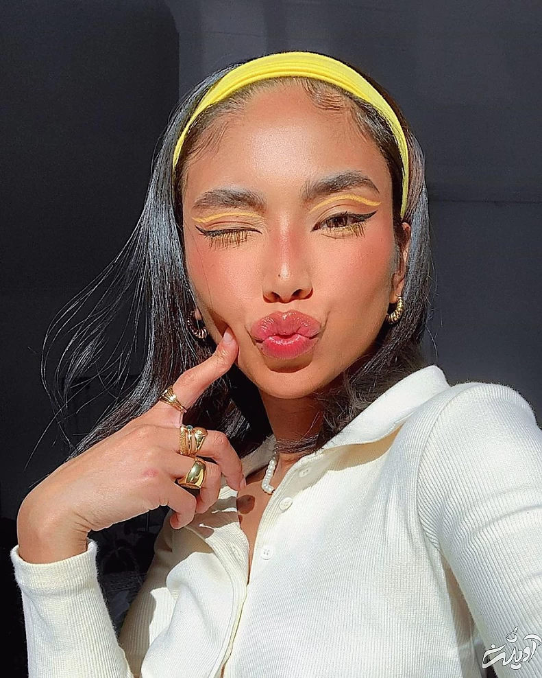 10 ترند آرایشی پاییزی-خط چشم گرافیکی